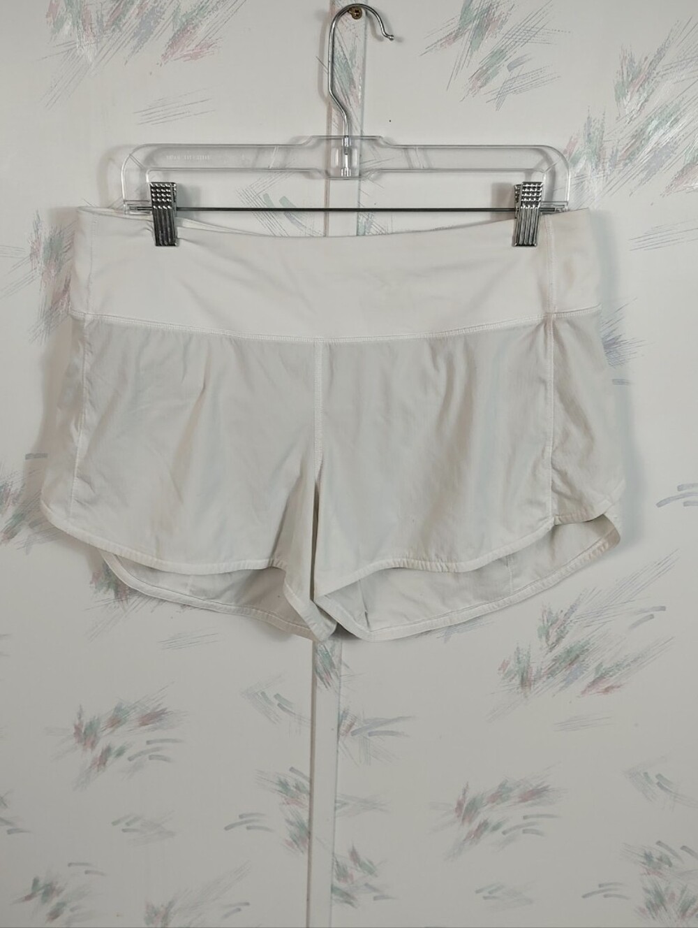 Lululemon 10 Tall Speed Up Short